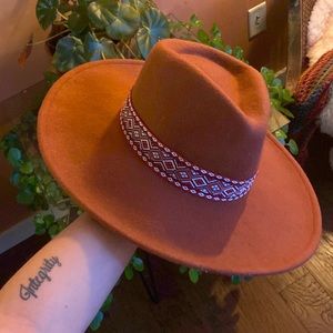 Wide brim felt hat